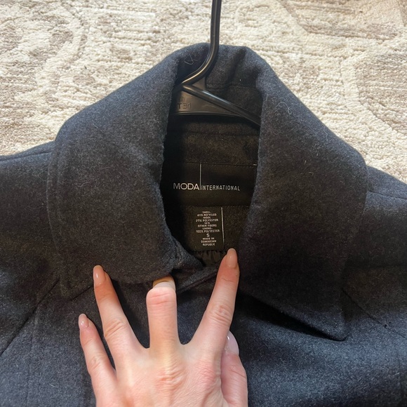 Elegant Dark Gray Belted Cape Coat